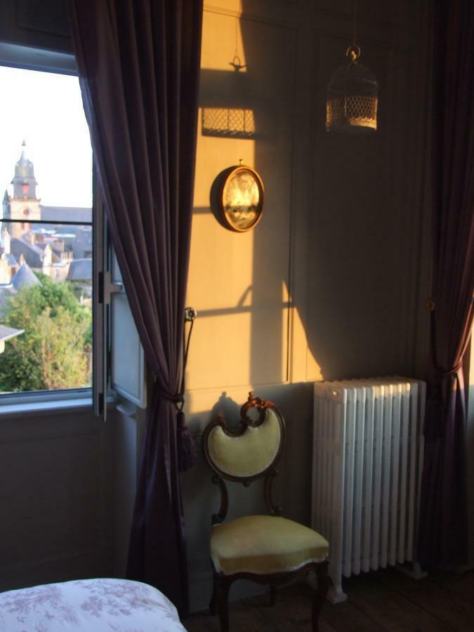 Hotel Particulier Le Mercier De Montigny -Une Nuit Sur Les Remparts- Fougères Zewnętrze zdjęcie