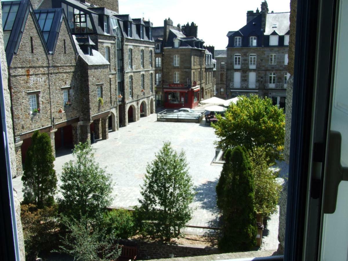Hotel Particulier Le Mercier De Montigny -Une Nuit Sur Les Remparts- Fougères Zewnętrze zdjęcie