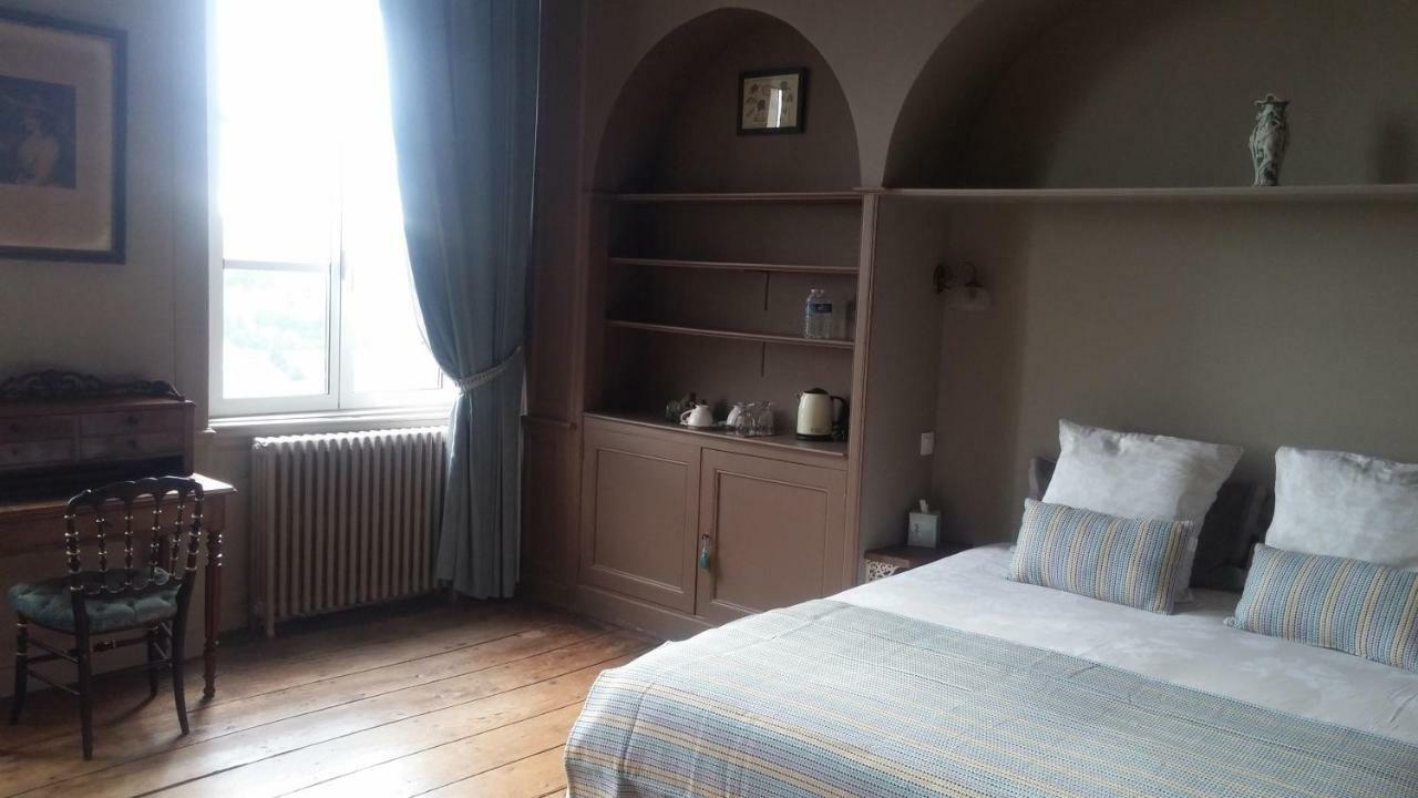 Hotel Particulier Le Mercier De Montigny -Une Nuit Sur Les Remparts- Fougères Zewnętrze zdjęcie