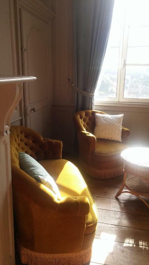 Hotel Particulier Le Mercier De Montigny -Une Nuit Sur Les Remparts- Fougères Zewnętrze zdjęcie